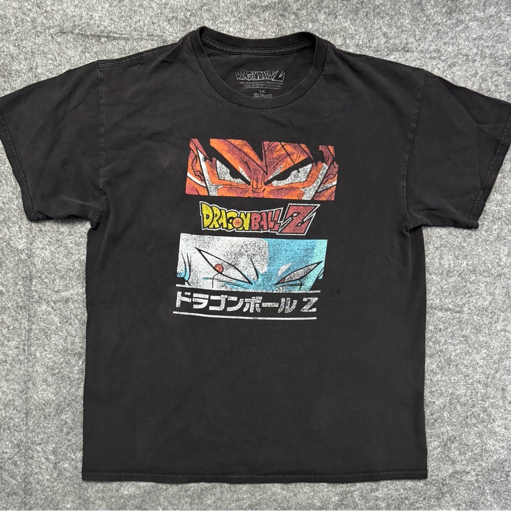 Dragon ball tshirt Mens Size Large 21x27" Excellent condition and perfect fade